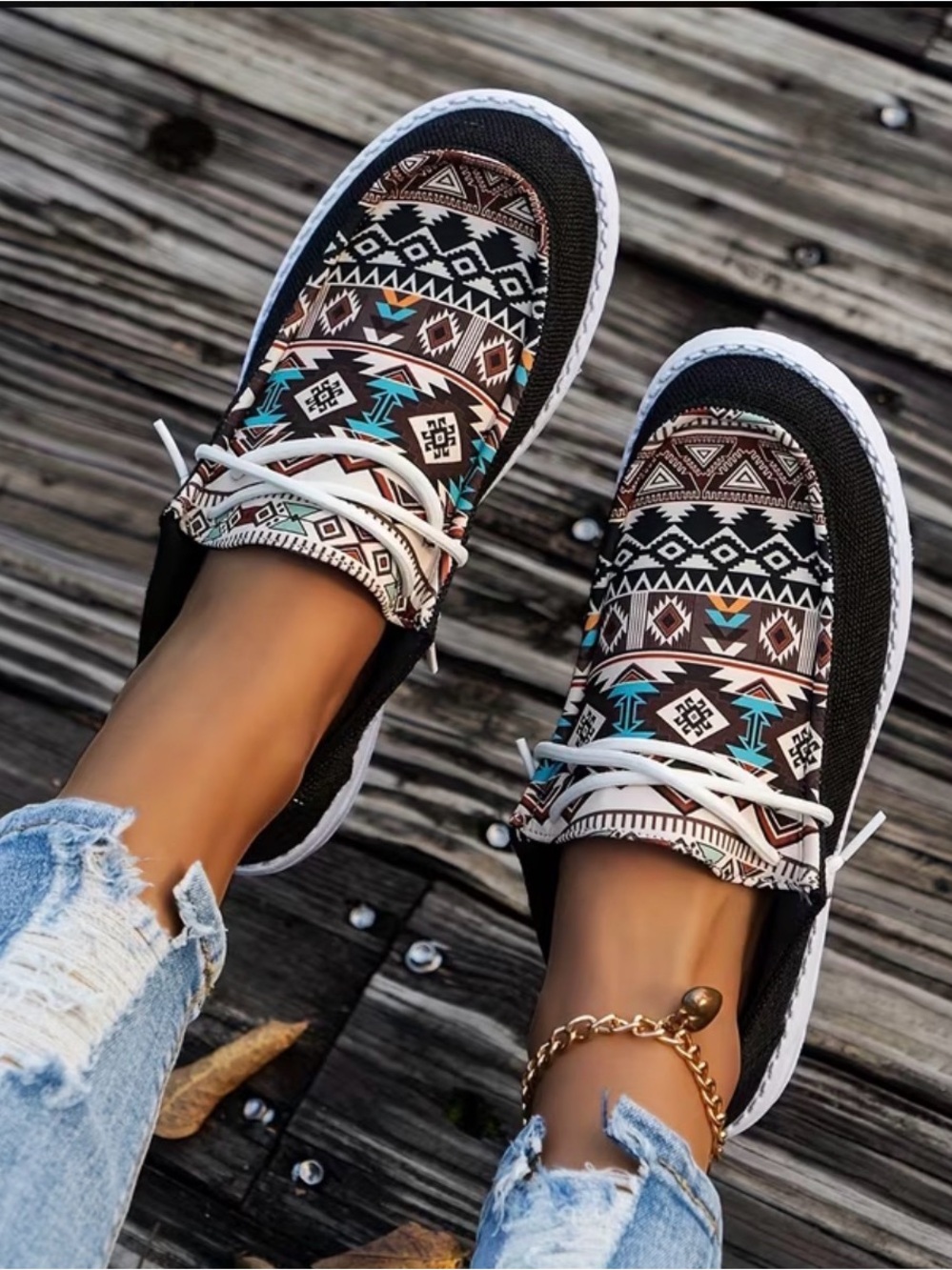 Southwestern Aztec Wally Slip On Shoes Casual Loafers Women’s Sz 8